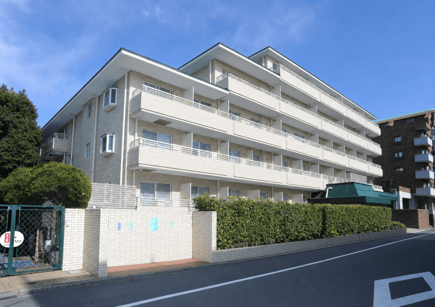 施設外観